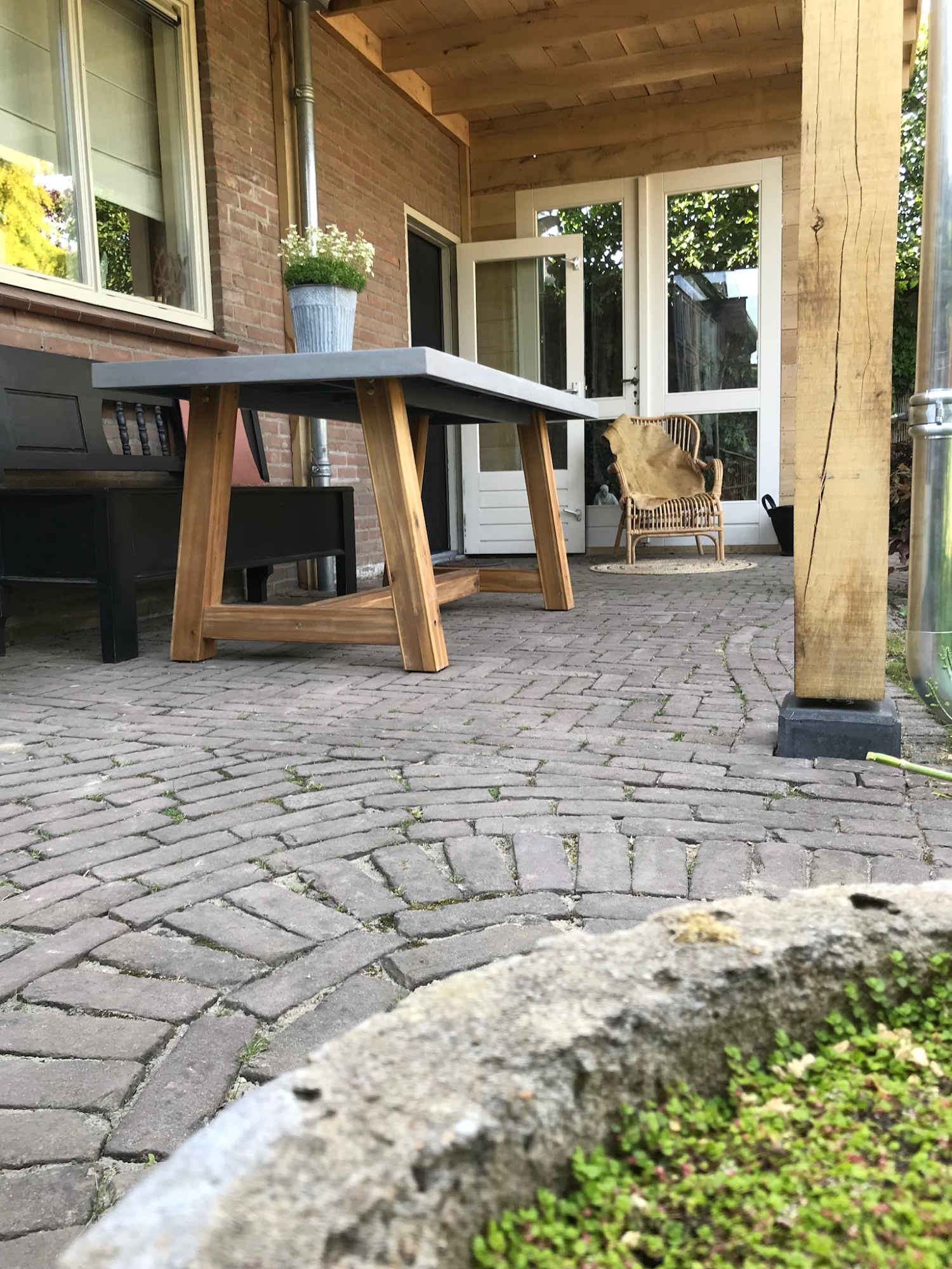 Onze veranda is klaar.