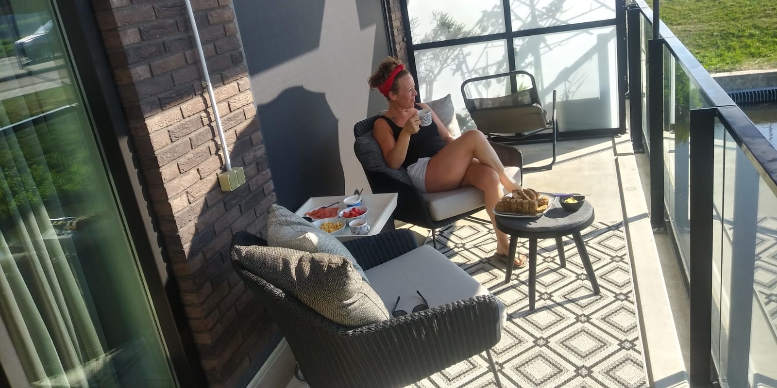 Zo blij met mijn stoelen. Ze zitten heerlijk.
