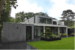 Uitbouw