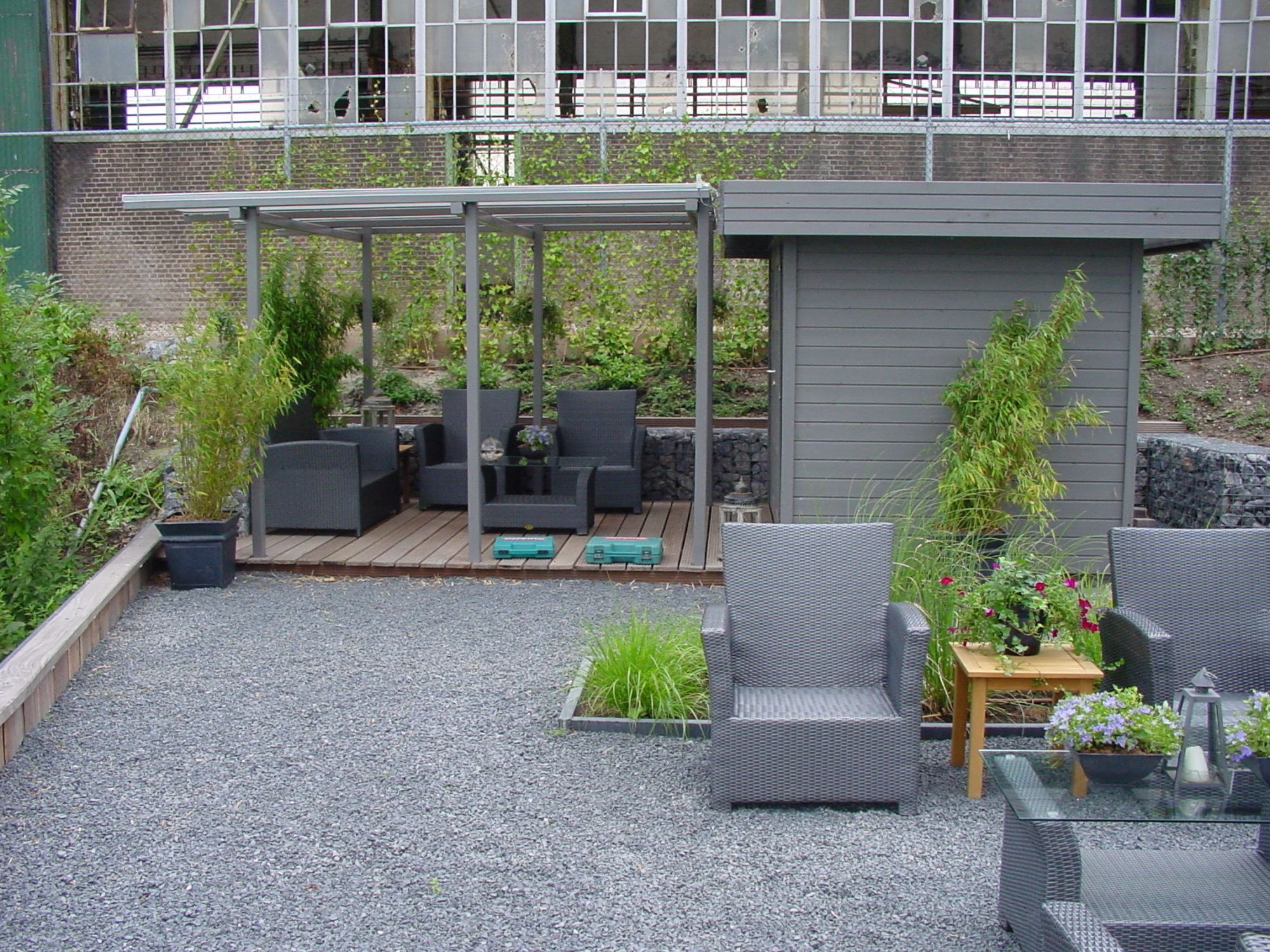Overkapping met tuinschuur