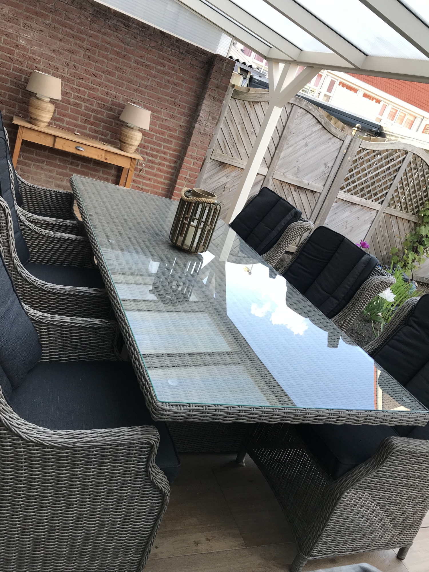 Zo blij met me tuinset onder de overkapping