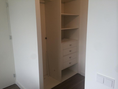 Dielenschrank