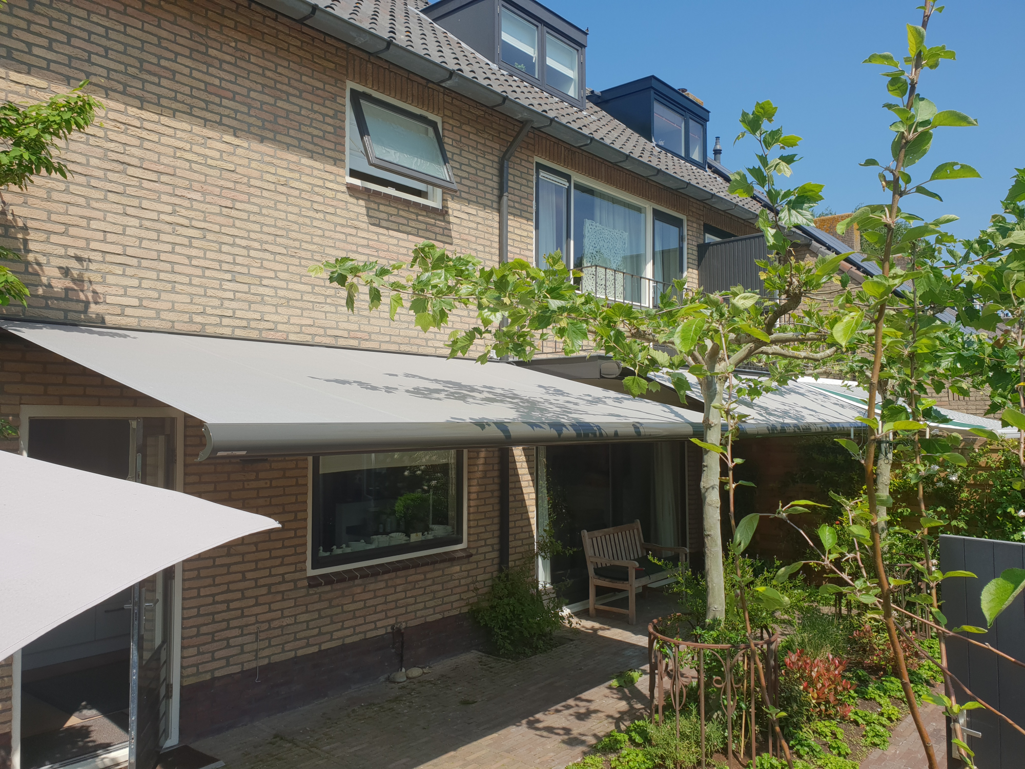 Opal Design Knikarmscherm
