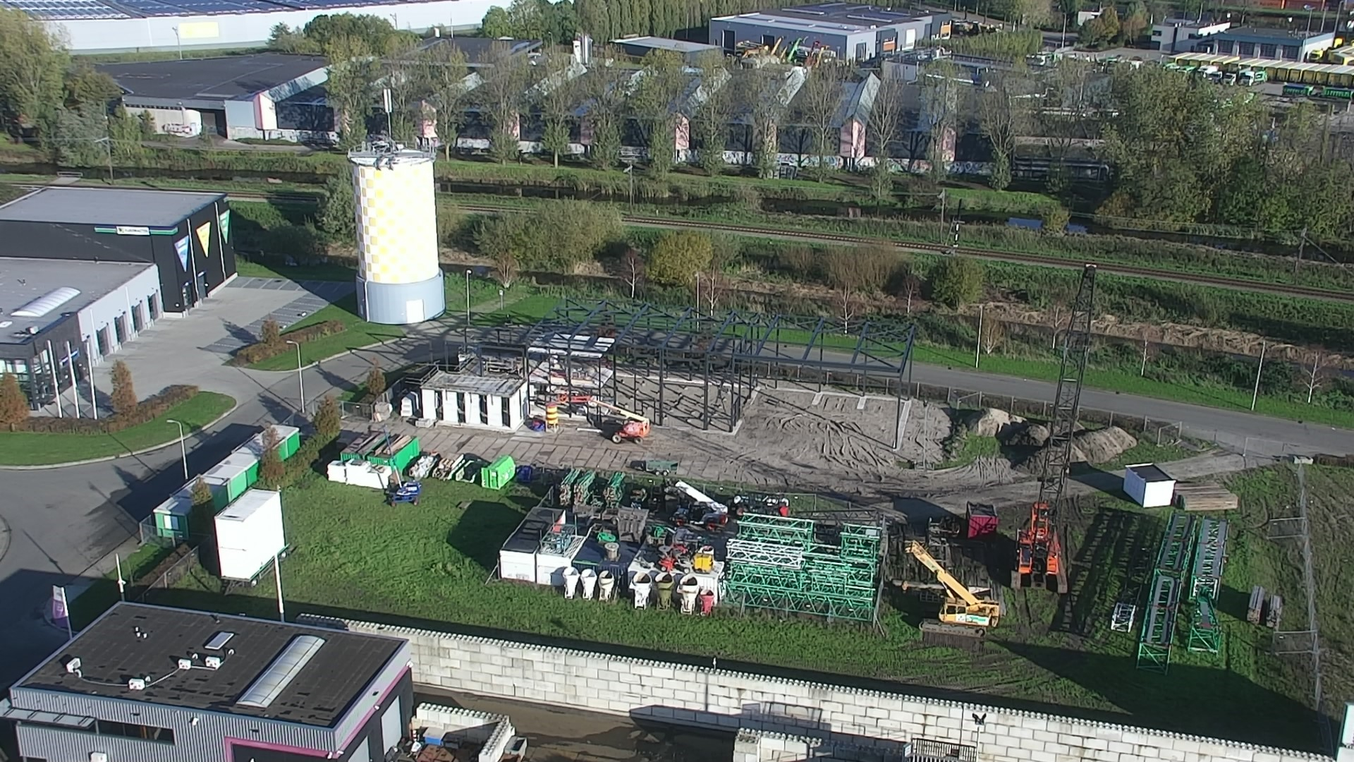 Nieuwbouw bedrijfspand te Alphen aan den Rijn