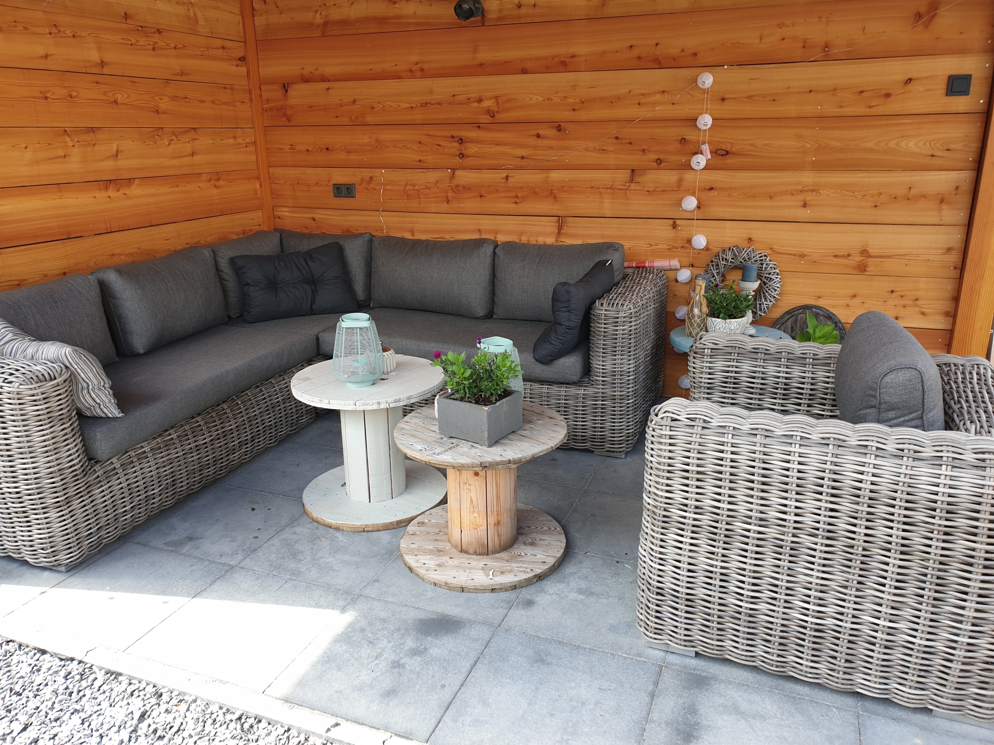 Super blij met onze nieuwste aanwinst voor onder de veranda..