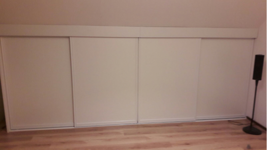 Einbauschrank Dachschräge nach hinten