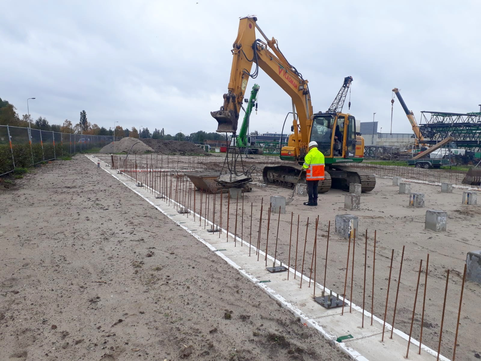 Nieuwbouw bedrijfspand te Alphen aan den Rijn