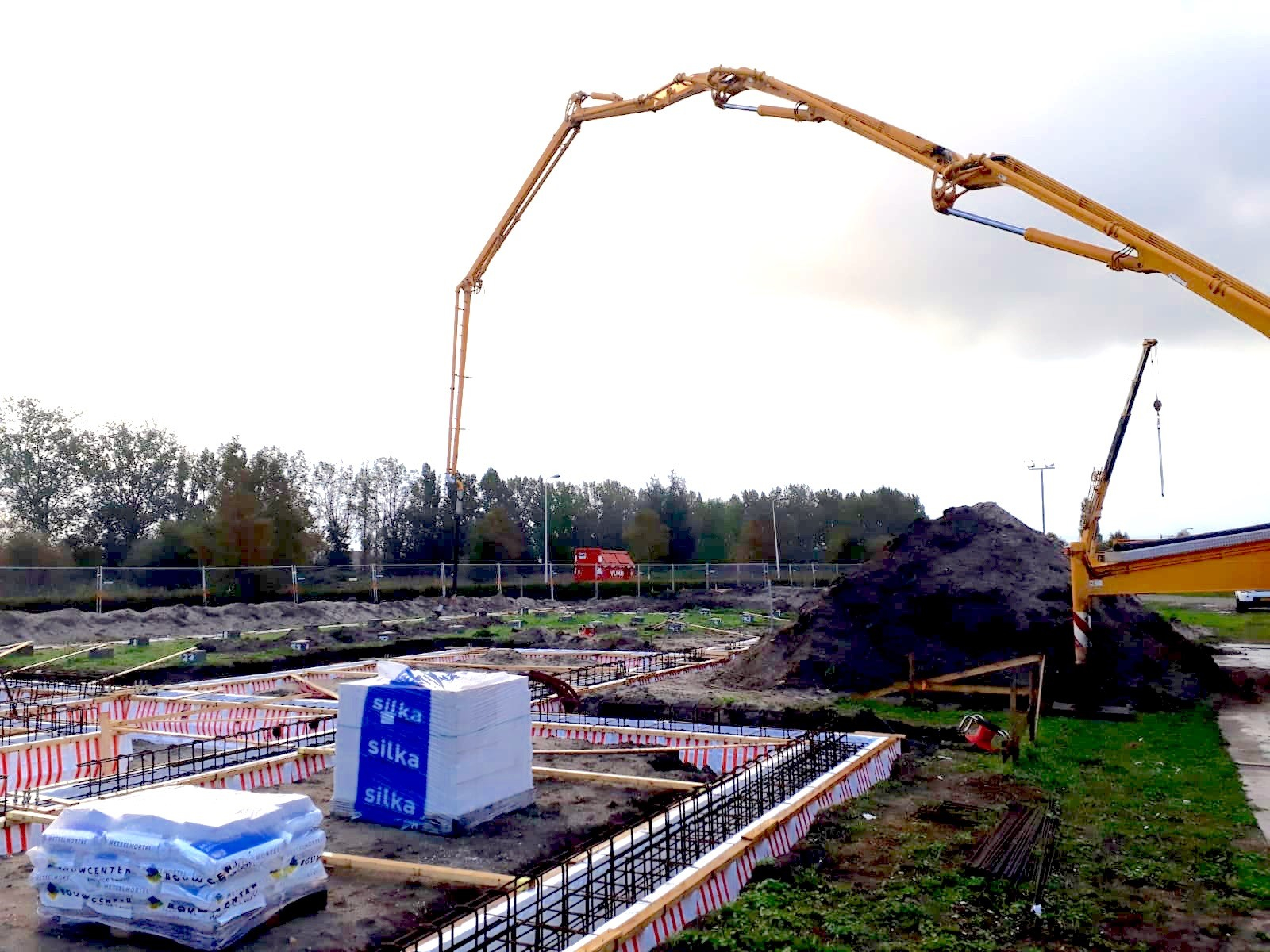 Nieuwbouw bedrijfspand te Alphen aan den Rijn