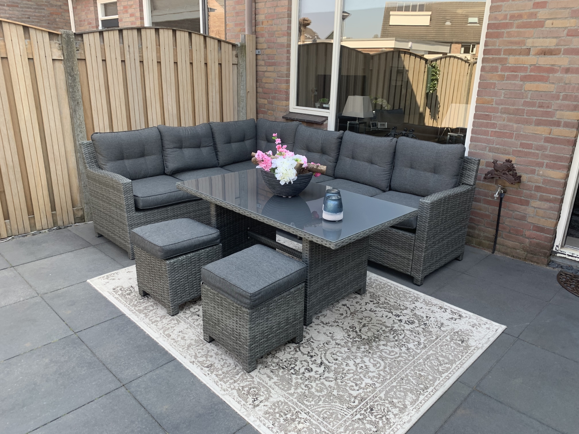 Met deze mooie Valencia dining hoek loungeset!