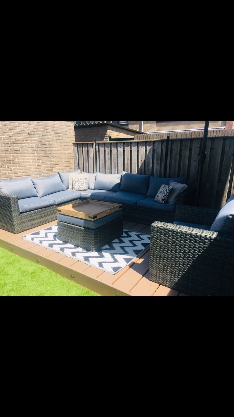Avh tuinmeubelen is helemaal top want door hun kan onze zomer niet meer kapot.