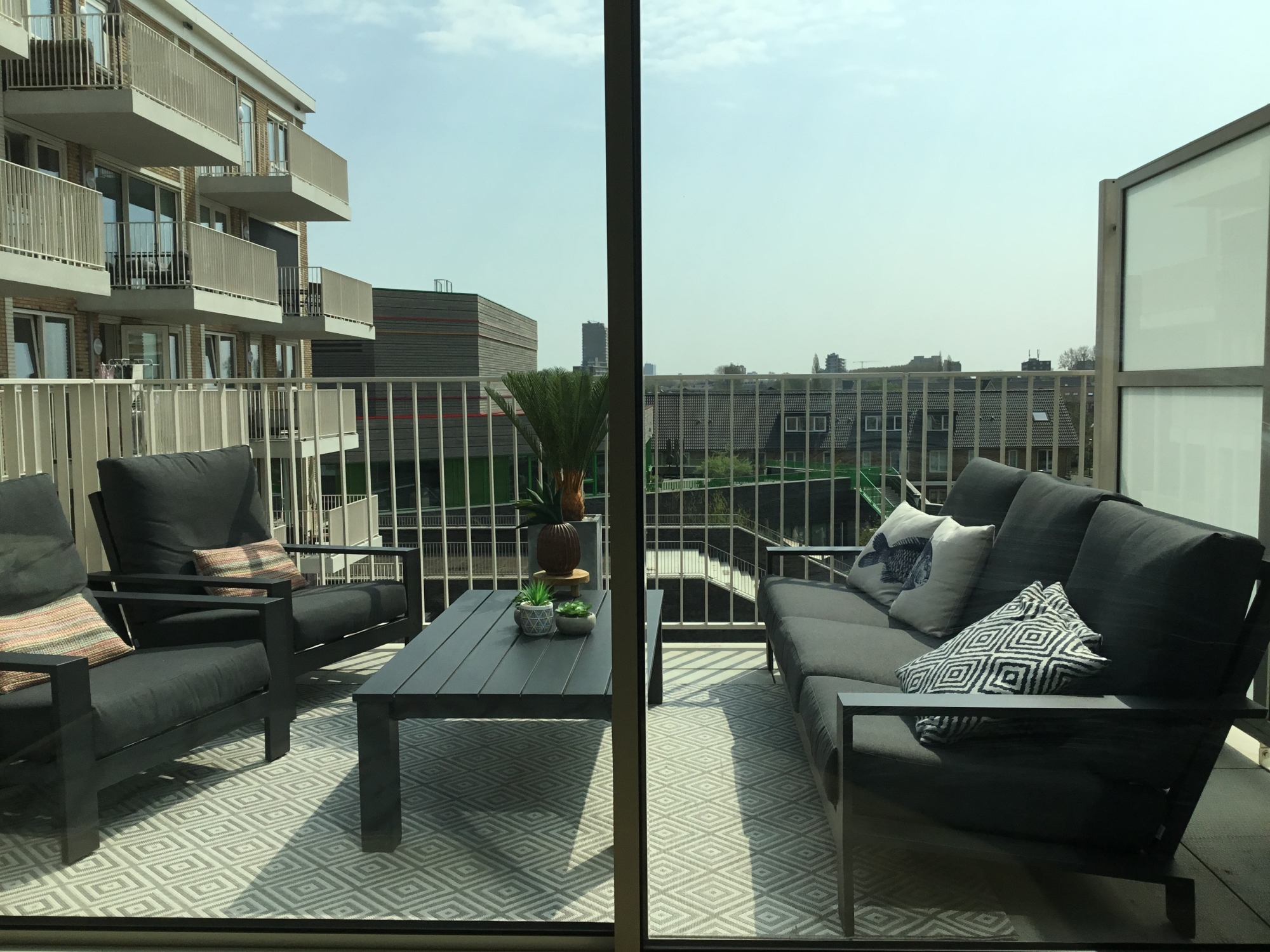 Prachtige loungeset op ons balkon.