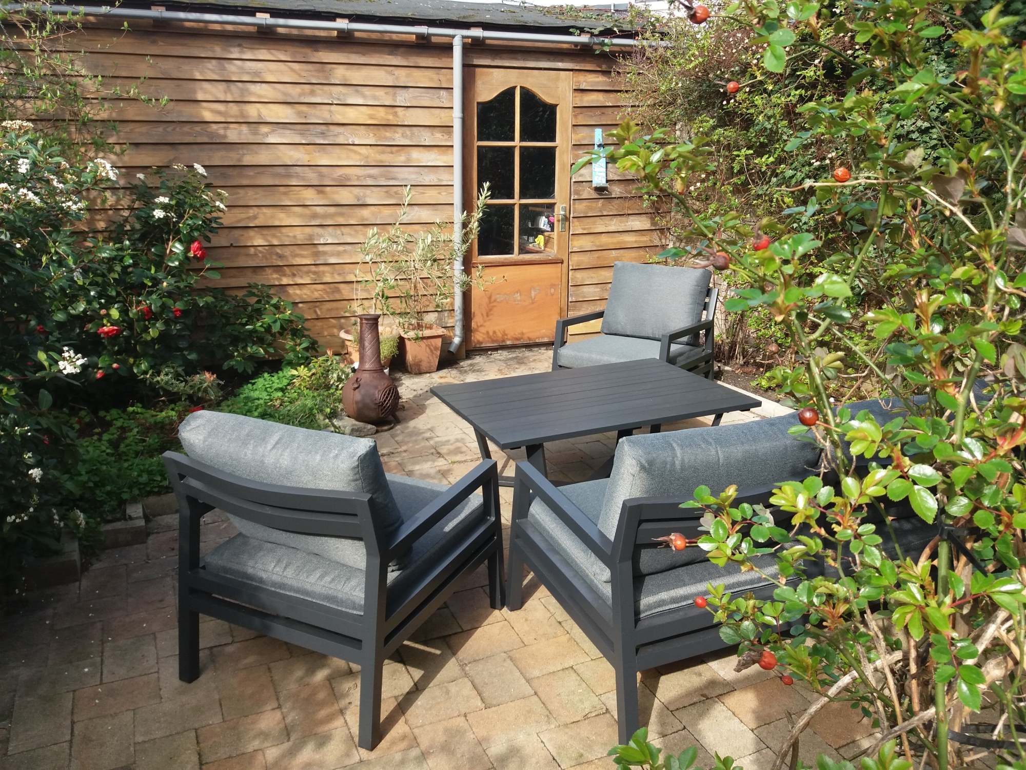 Op vakantie in eigen tuin