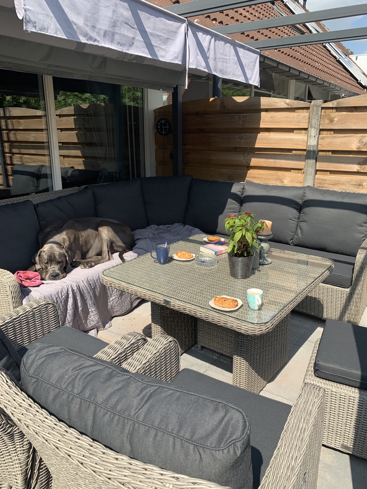 Heerlijk zo mooi tuinset nergens gekoperd