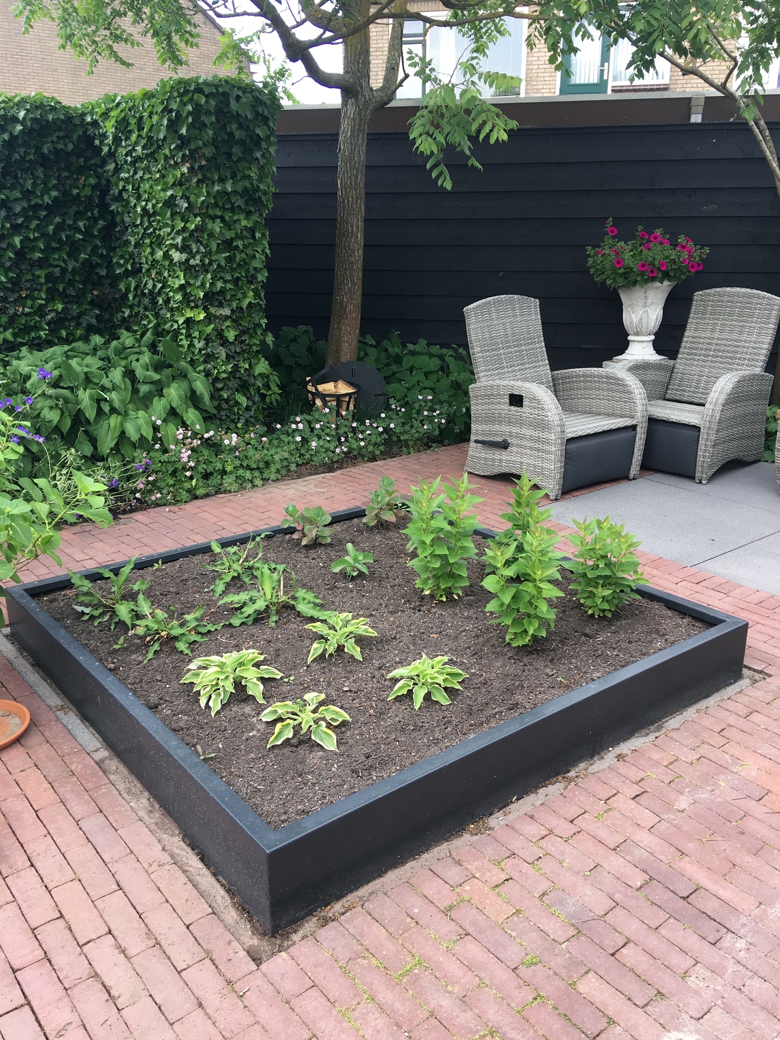 Verhoogde plantenbak van gecoat alluminium