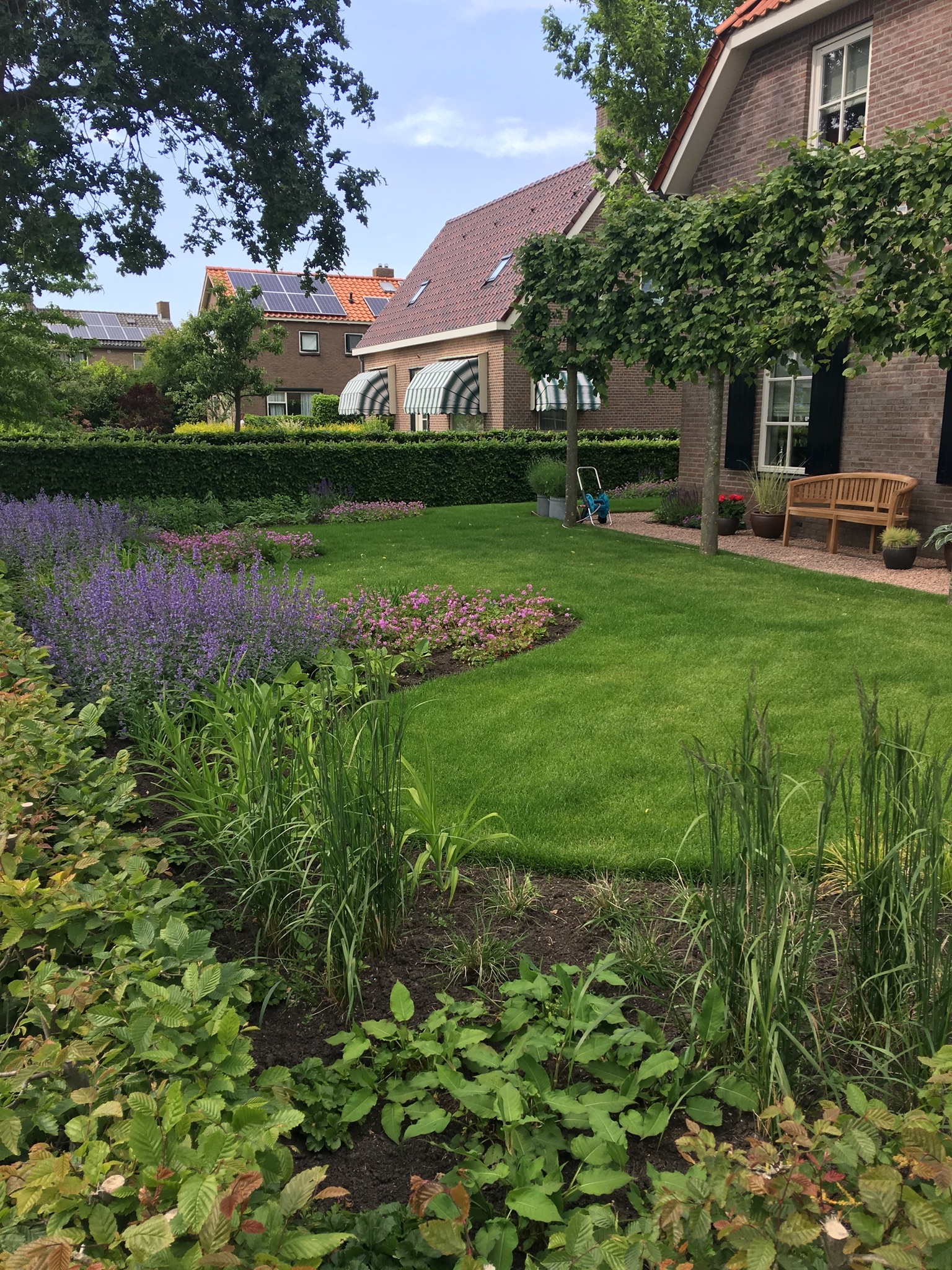 Aanleg vaste planten border in Zuidland
