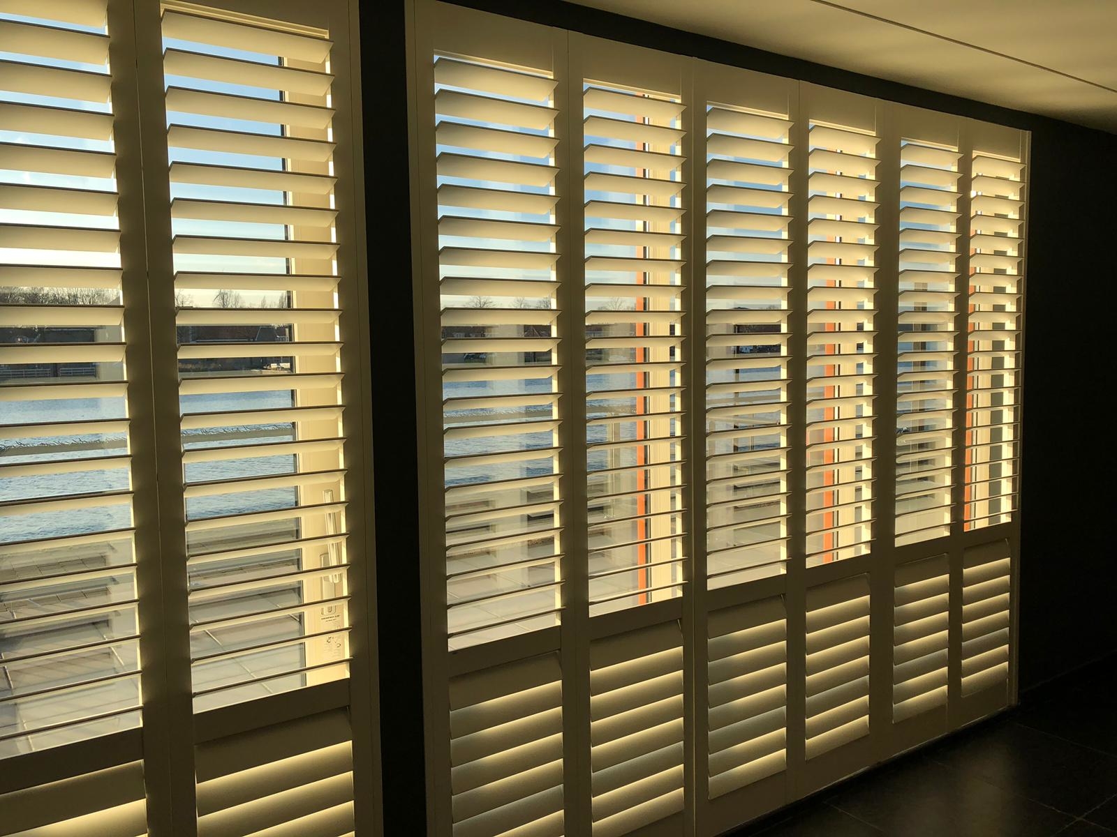Jasno shutters