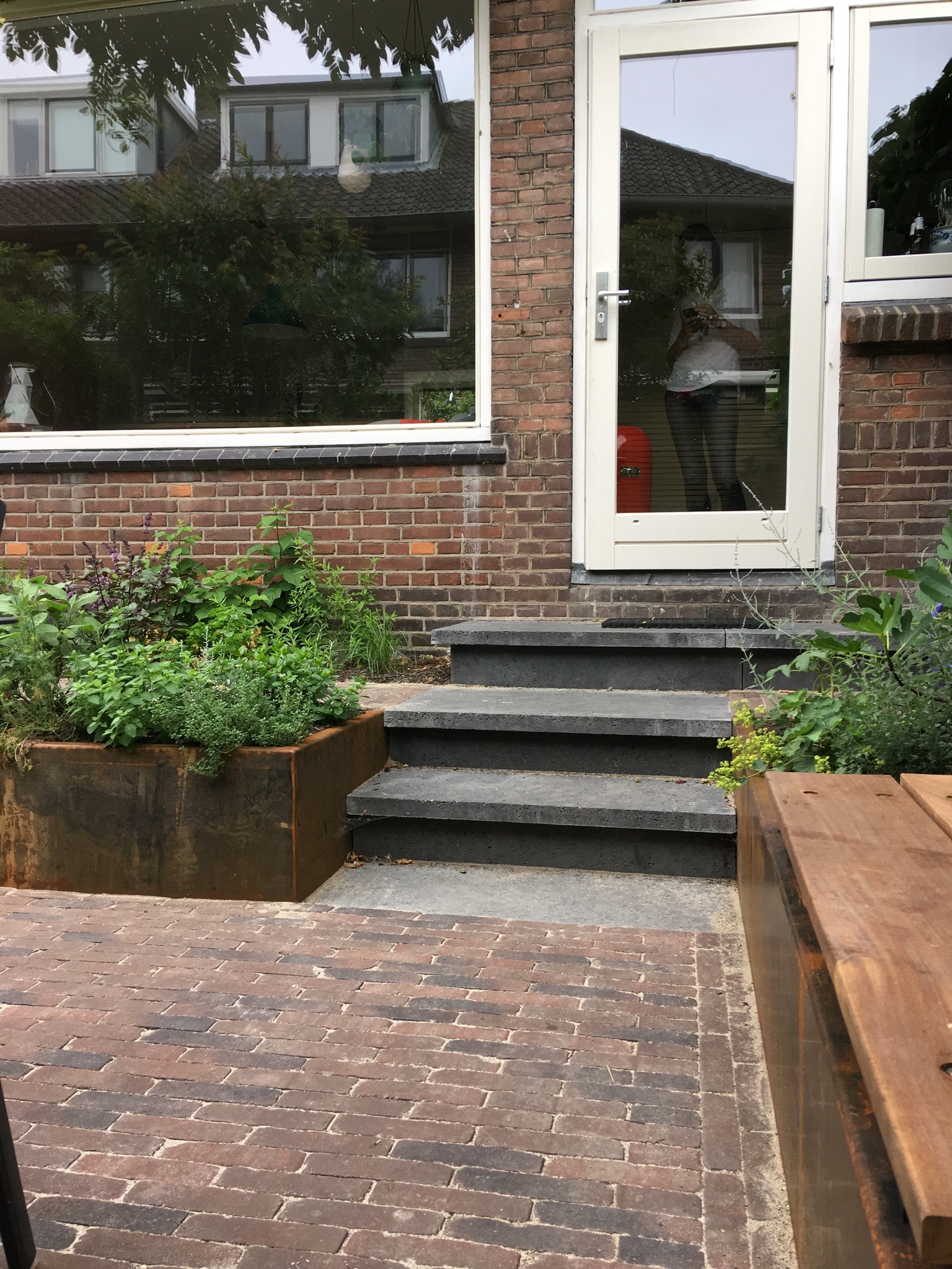 Stadstuin met zitkuil in Rotterdam