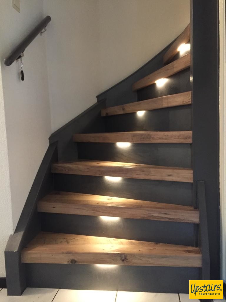 Missisipi pine.met blue ice stootborden met led