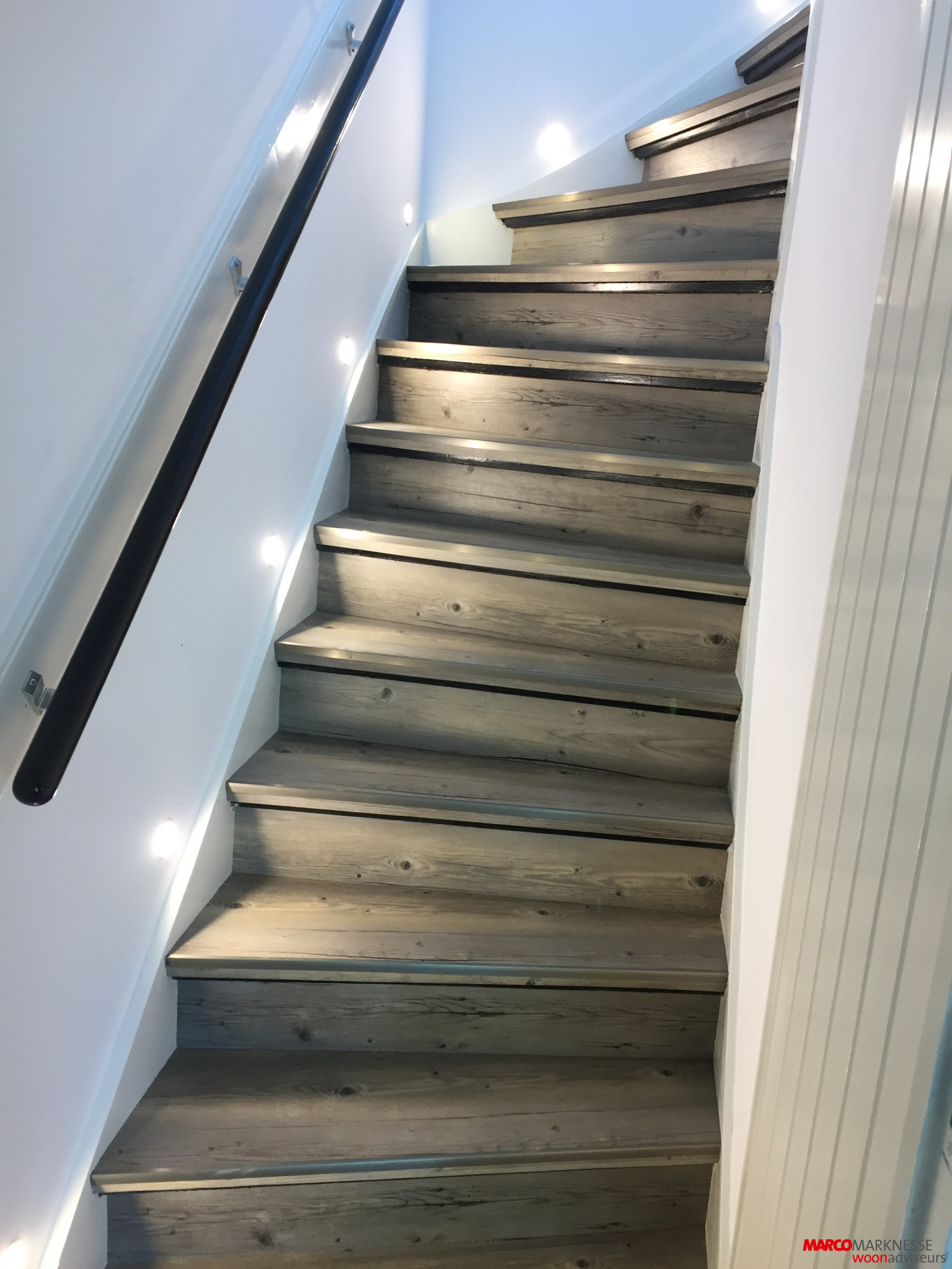 pvc lvt op trap