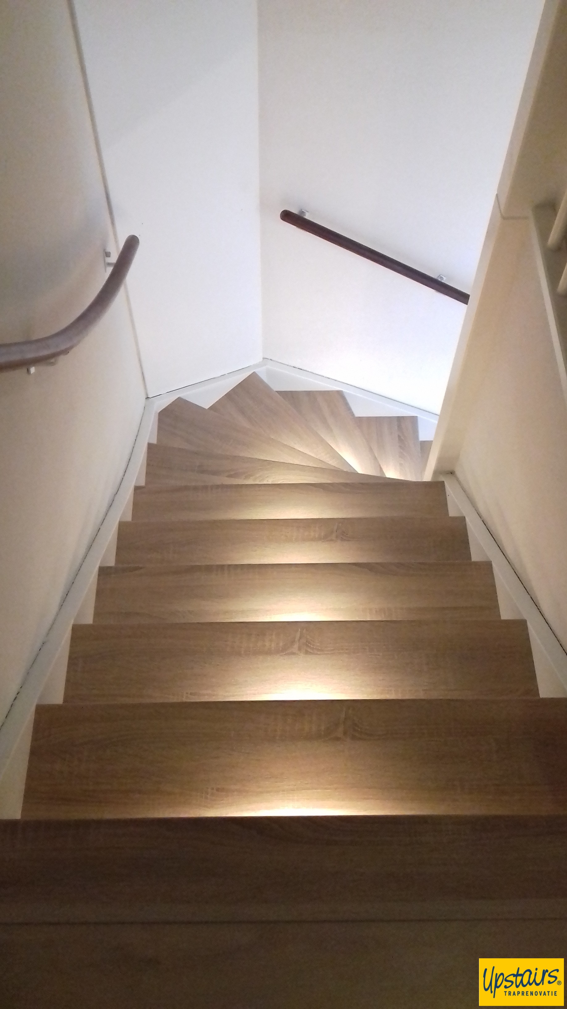 (Na) San Diego oak / 9010 stootborden / led / (