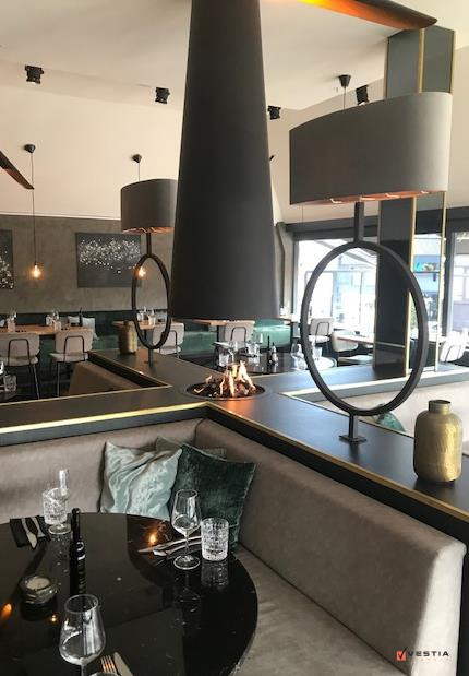 Culinair tafelen bij een sfeervol vuur in restaurant De Wig te Renesse