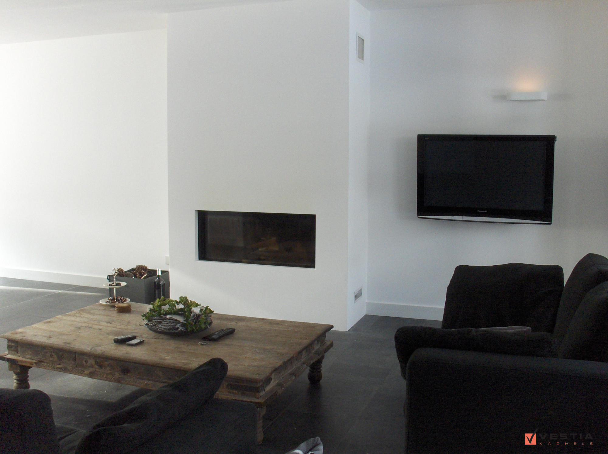 Moderne, strakke liftdeurhaard