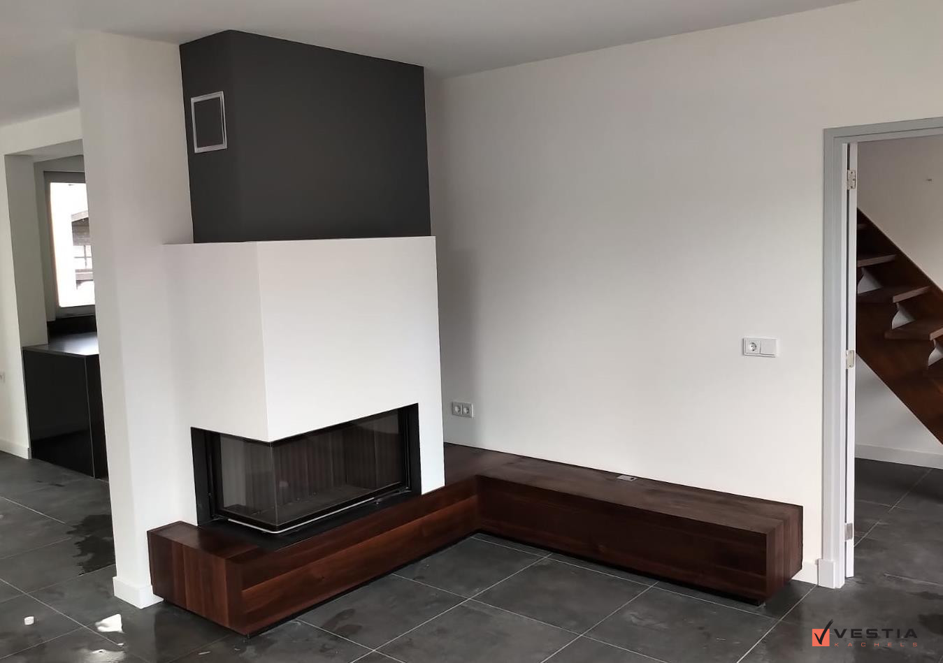 Liftdeurhaard in hoekconcept