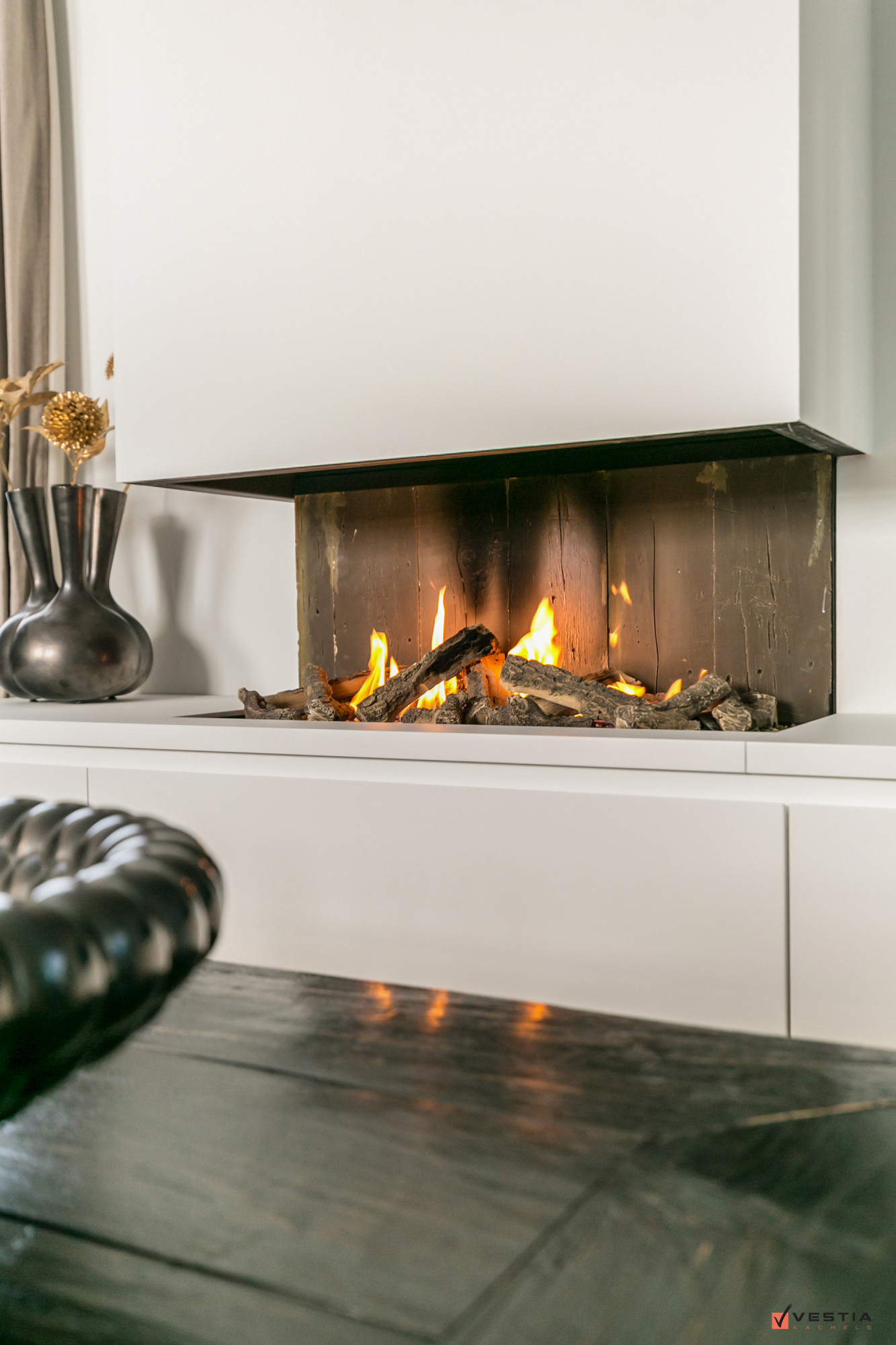 Open gashaard concept met stoere steigerhout achterwand