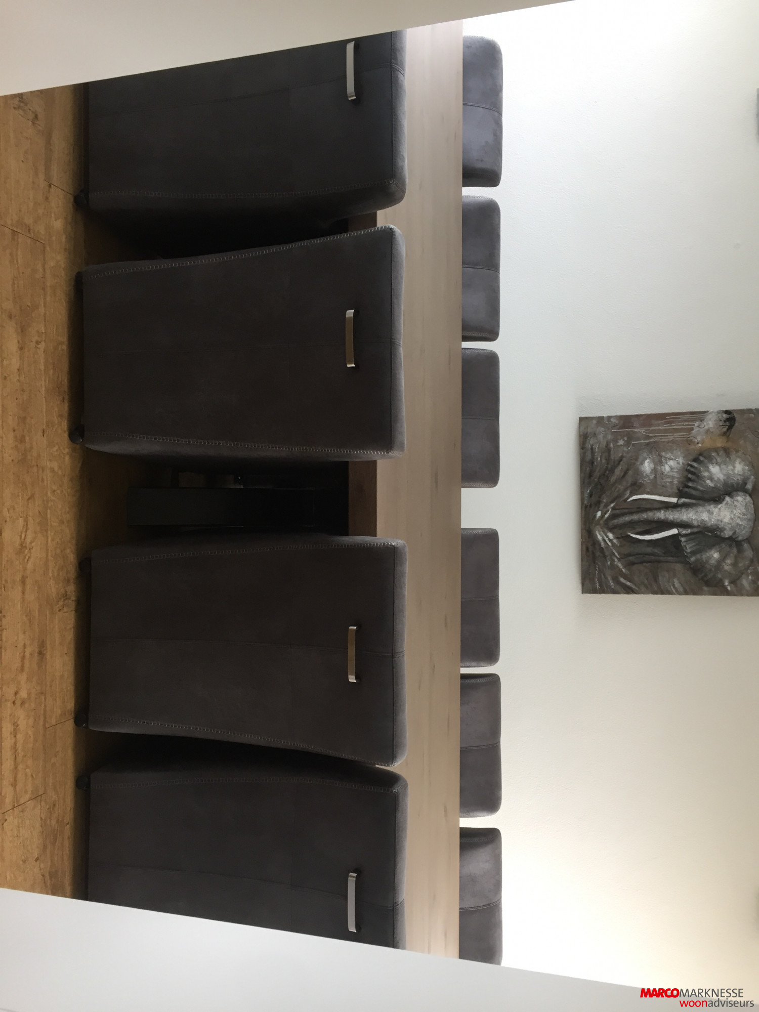eettafel met spinpoot