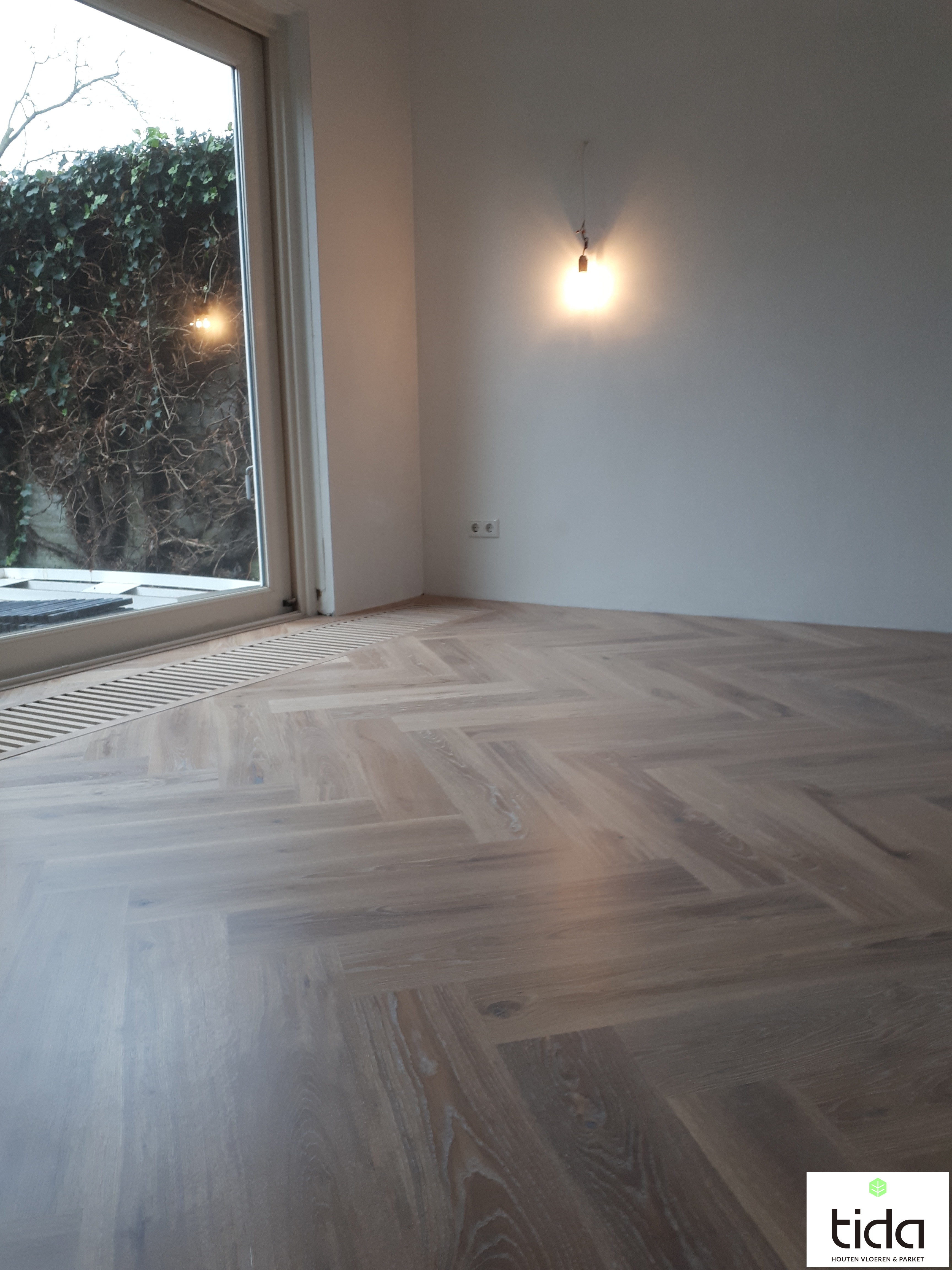 Multiplank Visgraat met Rubio Monocoat White