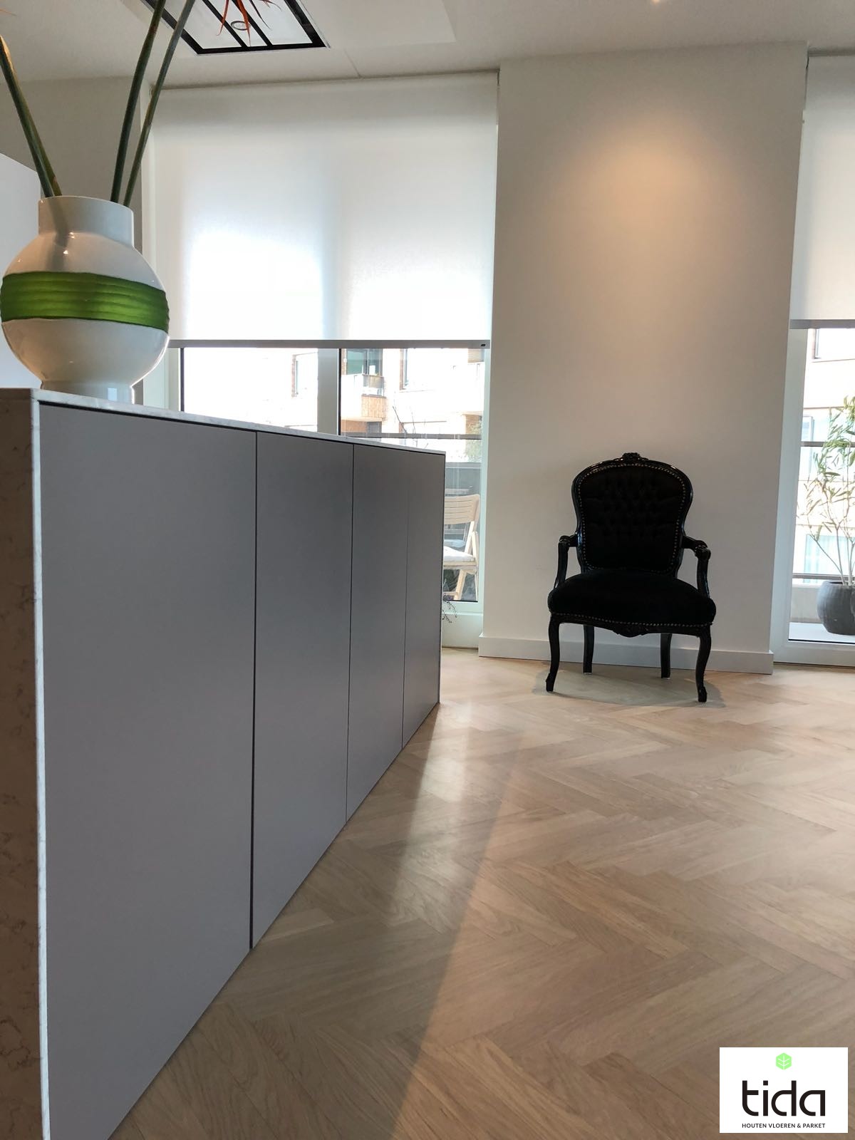 Visgraat parketvloer keuken