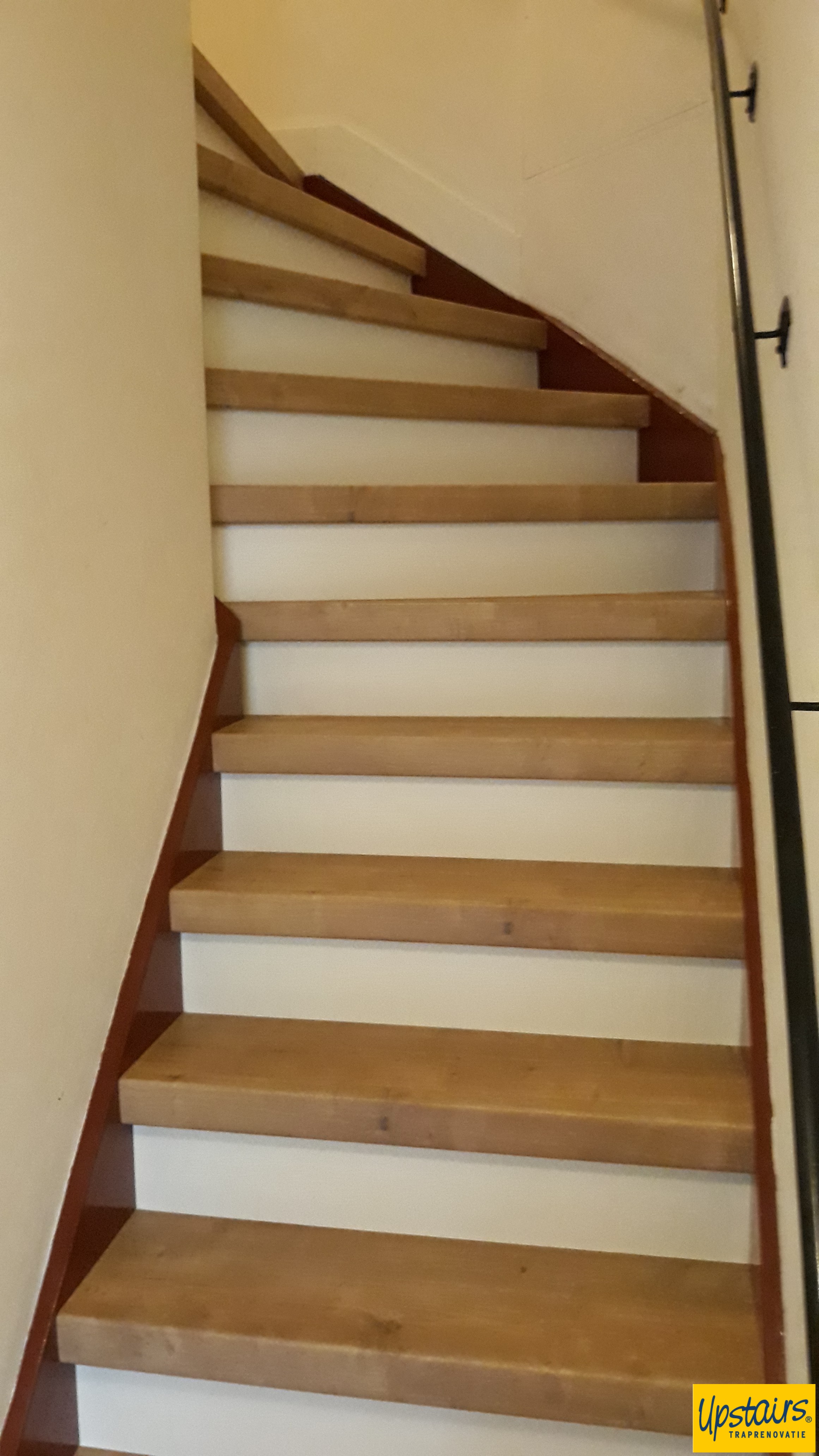 Mountain Oak met witte stootborden na