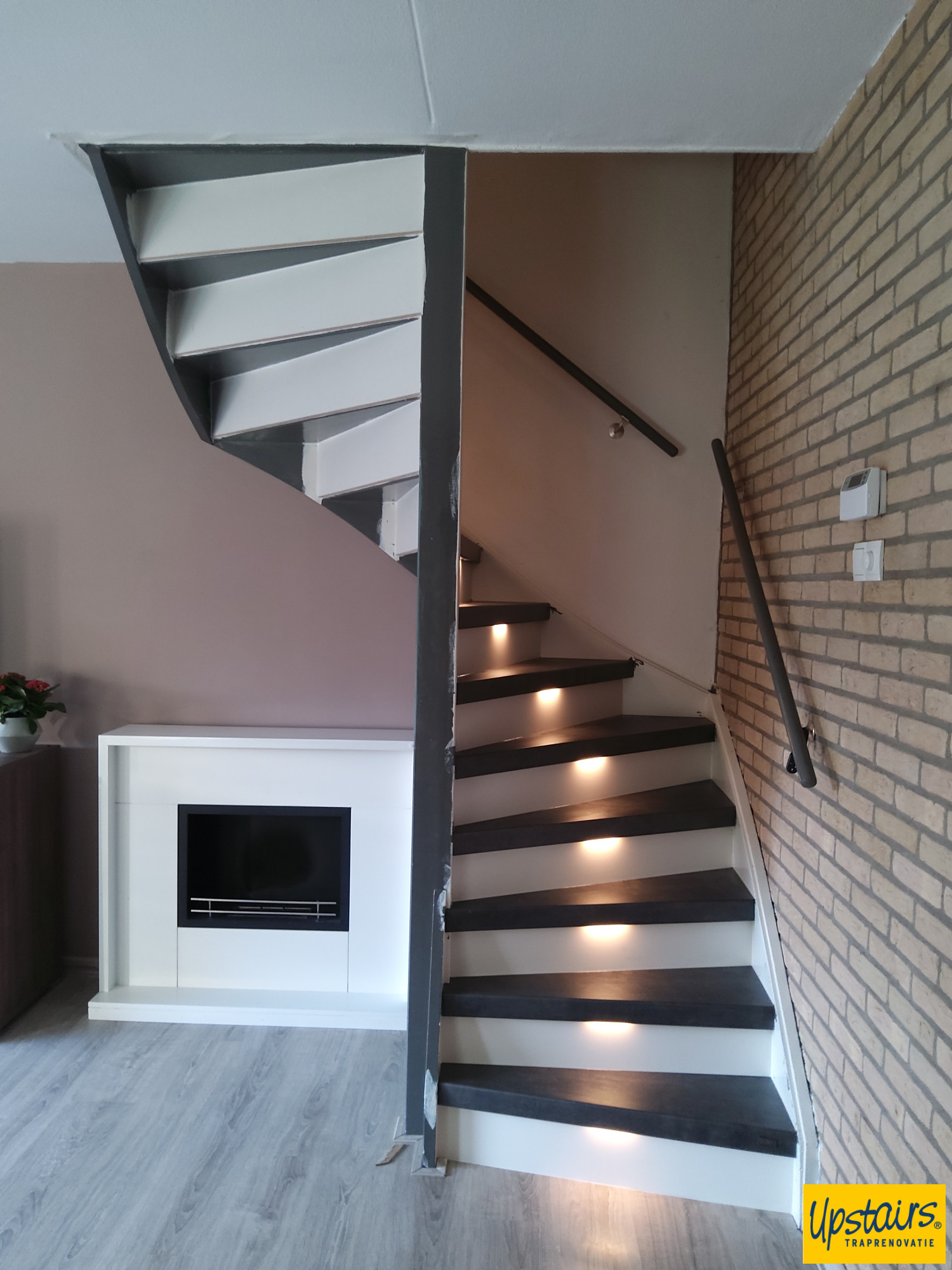 Blended Cement met witte stootborden