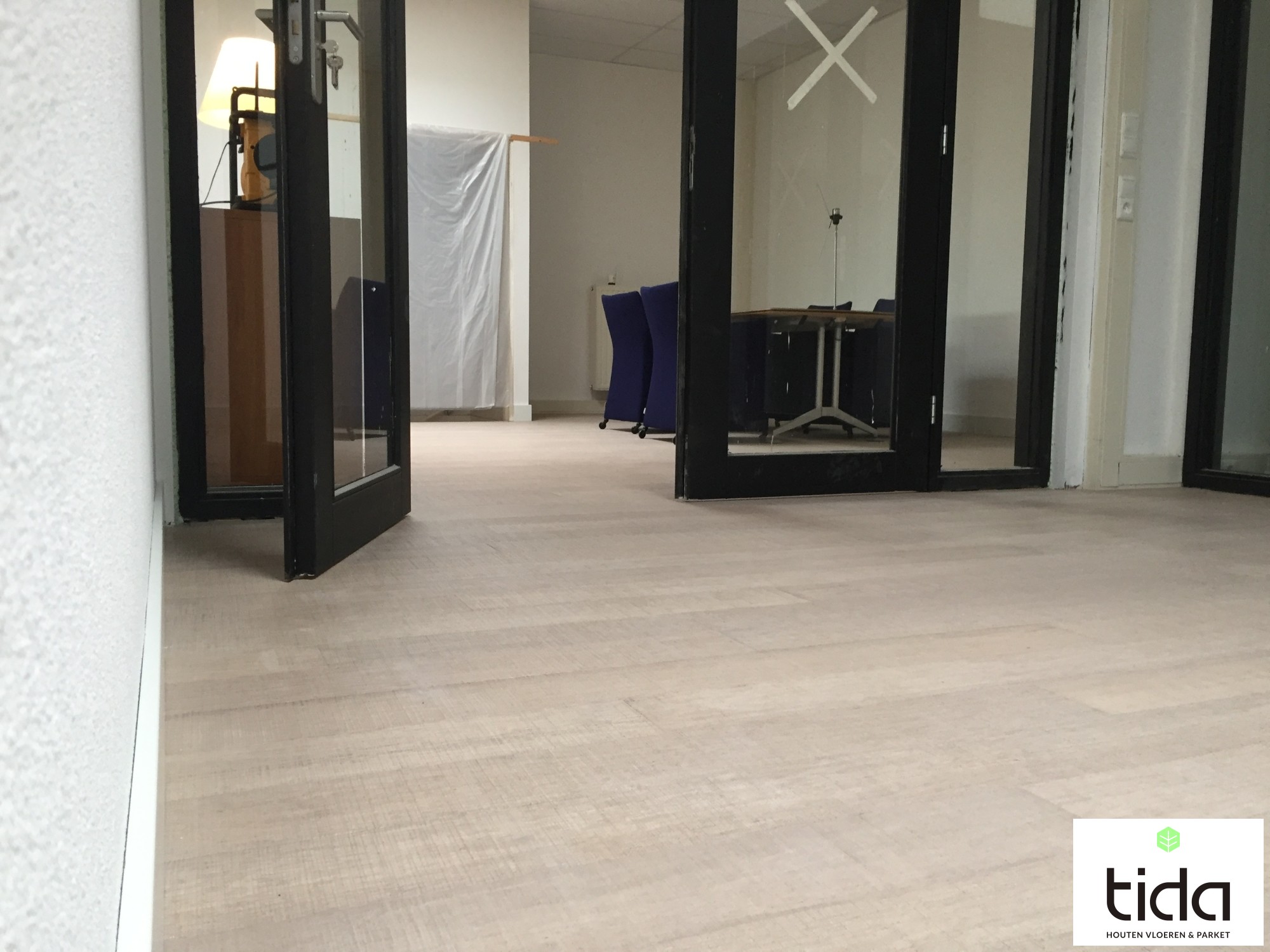 Fijnbezaagde Moso bamboe vloer - Marble White
